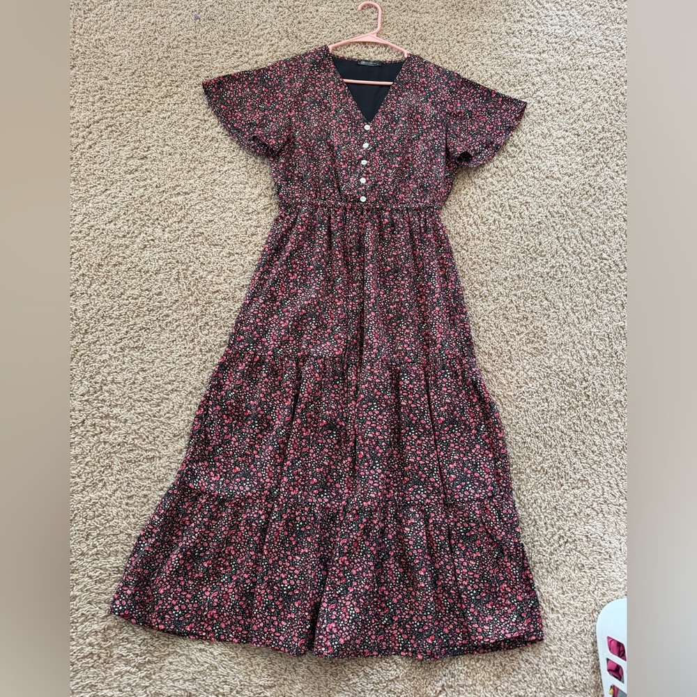 Pretty Garden Dress Medium